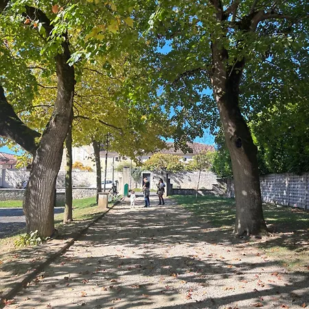 בית נופש Le 29 Bis Laparade